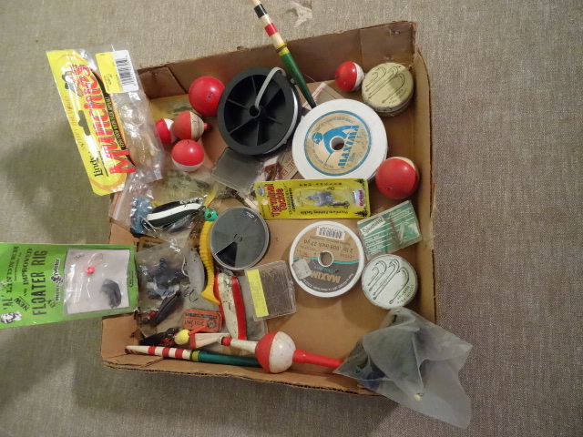lot 80 image: Box of Misc Fishing Tackle