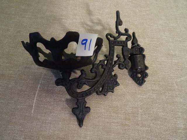 lot 91 image: Cast Iron Wall Hanging Lamp Holder