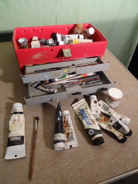 lot 106 image: Plano 822 Tool Box Full of Artist Paint