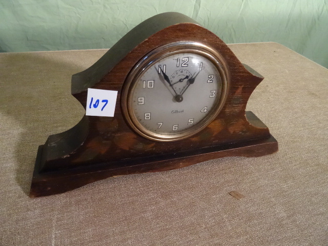 lot 107 image: Gilbert Wind Up Mantle Clock Vintage