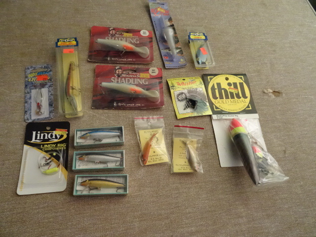 lot 201 image: Misc Fishing Lures