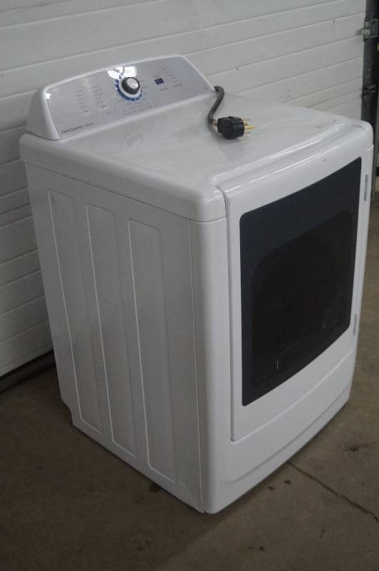 lot 1 image: Frigidaire Dryer