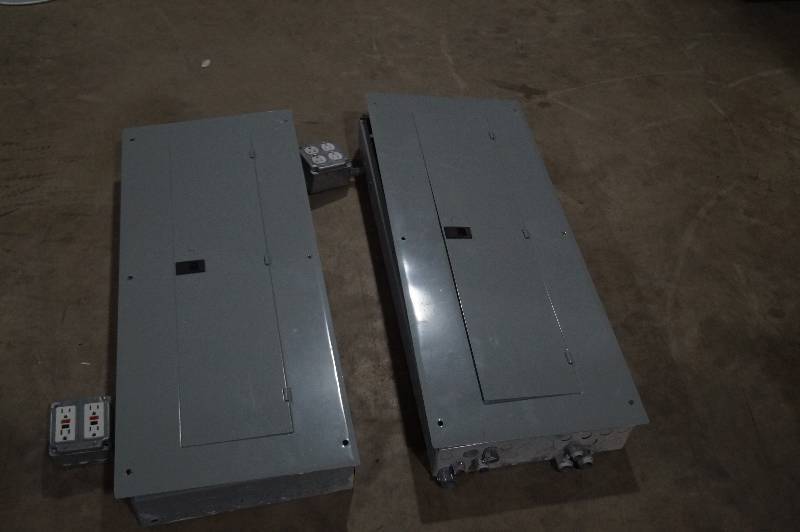 lot 7 image: Electrical Boxes
