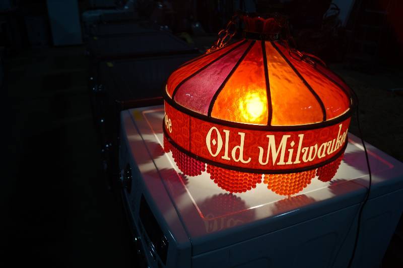 Old Milwaukee Hanging Bar Light Moorhead Liquidation March Old Milwaukee Hanging Bar Light Moorhead Liquidation March