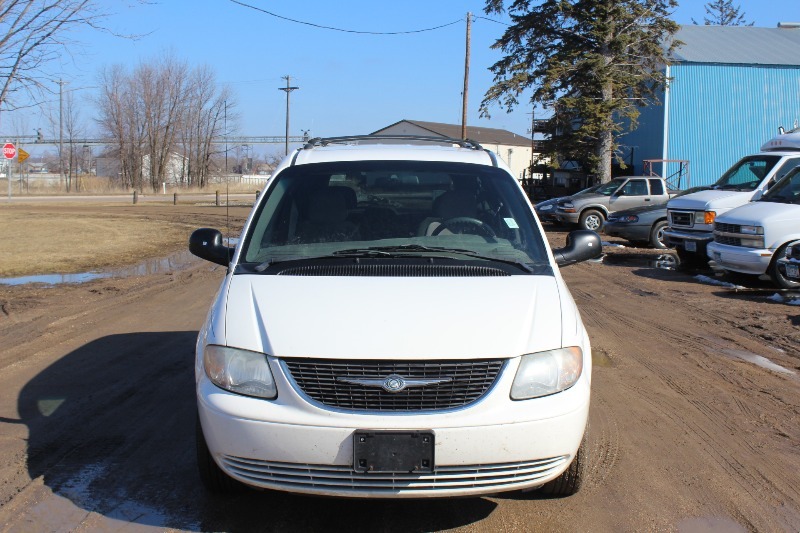 2002 Chrysler Town & Country Sport