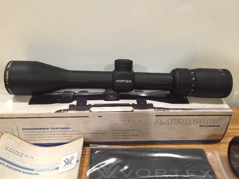 lot 27 image: Vortex - Diamondback 4-12x40 Dead-Hold BDC