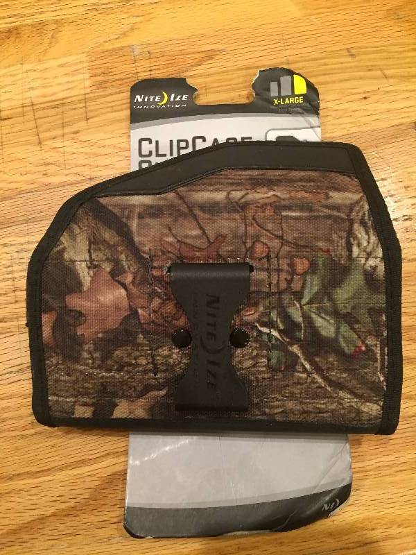 lot 38 image: Nite Ize Phone Case