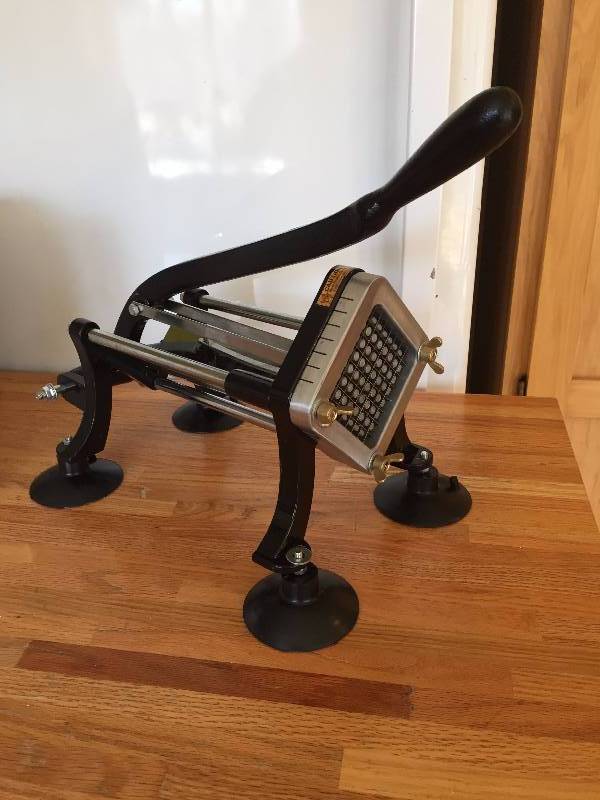 lot 40 image: Gander Mountian - Commercial Grade French Fry Cutter