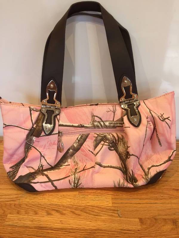 lot 52 image: Pink Camo Purse