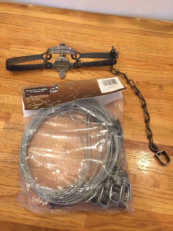 lot 78 image: Trapping Items - Snares and Trap
