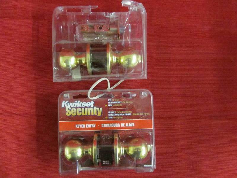 lot 1 image: entry door locks