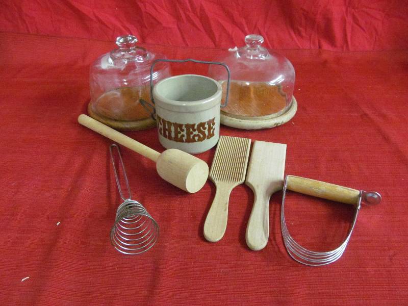 lot 67 image: dishes