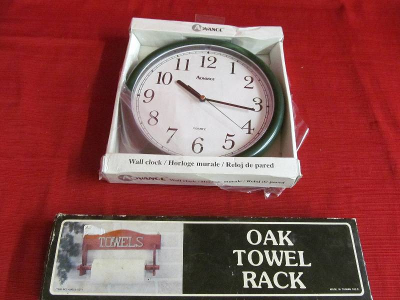 lot 68 image: Advance clock