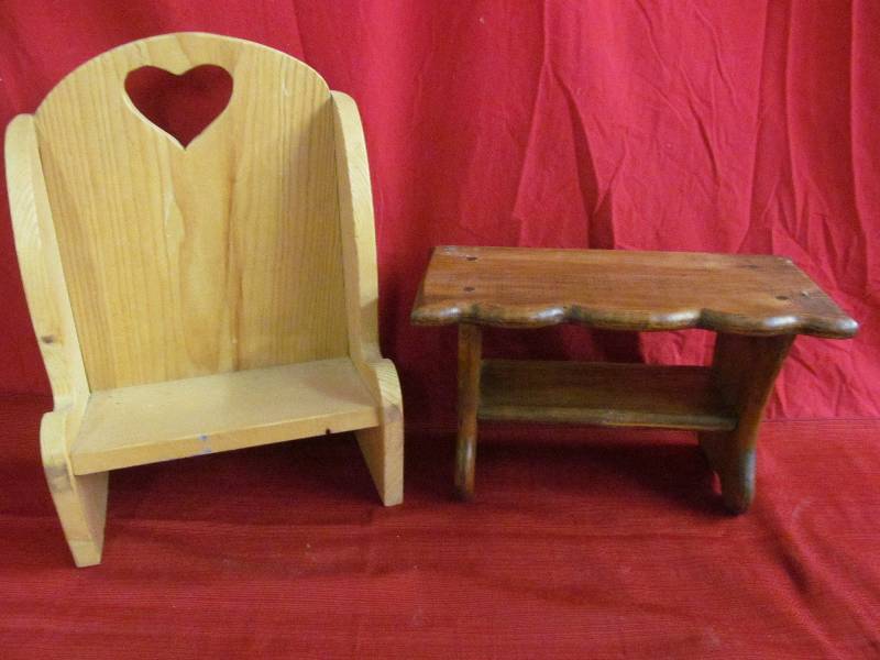 lot 78 image: bench