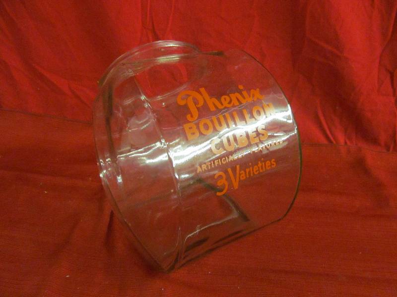 lot 88 image: vintage jar