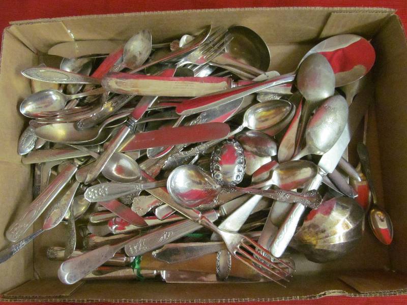 lot 101 image: vintage flatware