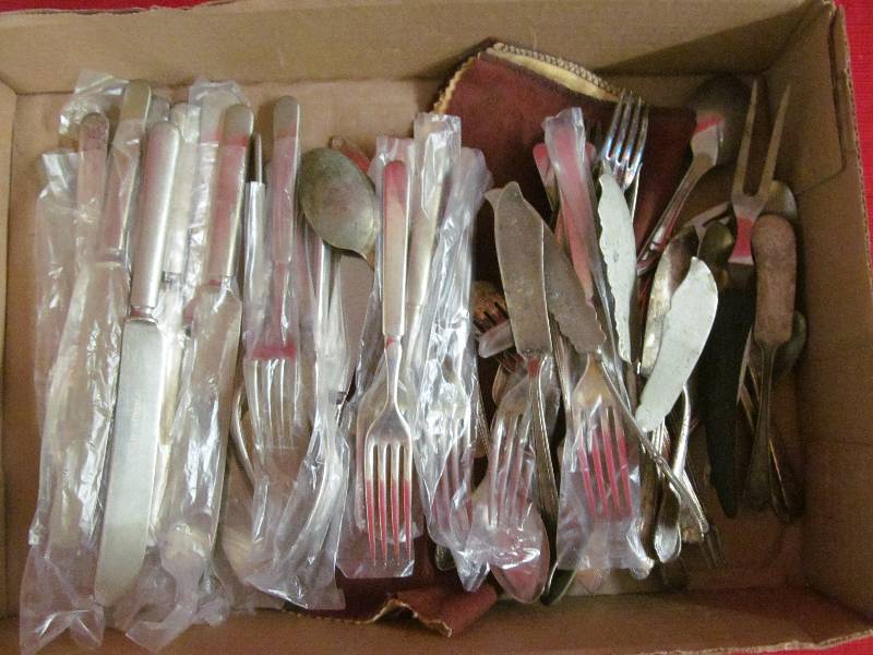 lot 105 image: vintage flatware