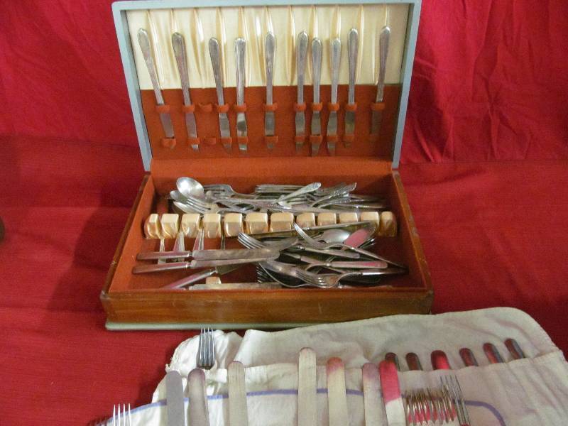 lot 107 image: vintage flatware