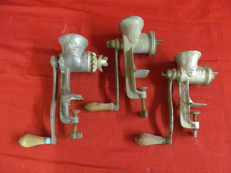 lot 112 image: vintage grinders