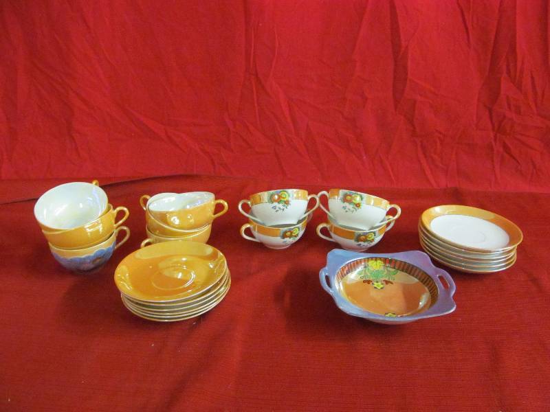 lot 161 image: dish set