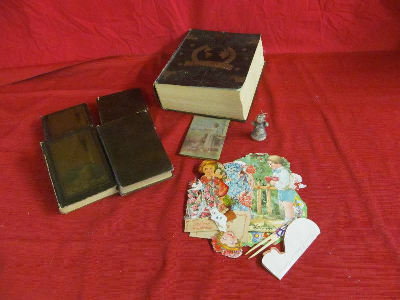 lot 165 image: vintage books