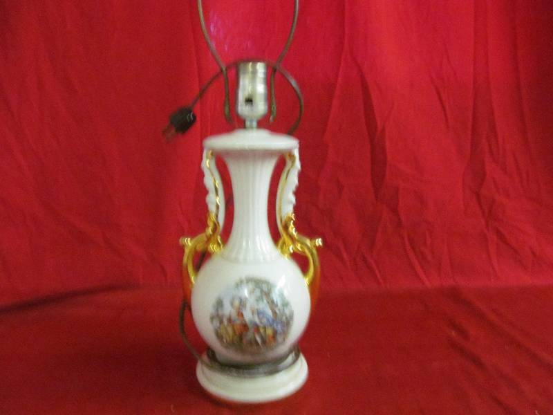 lot 169 image: vintage table lamp