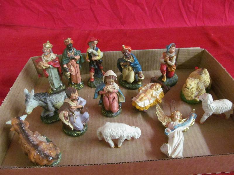 lot 178 image: nativity scene