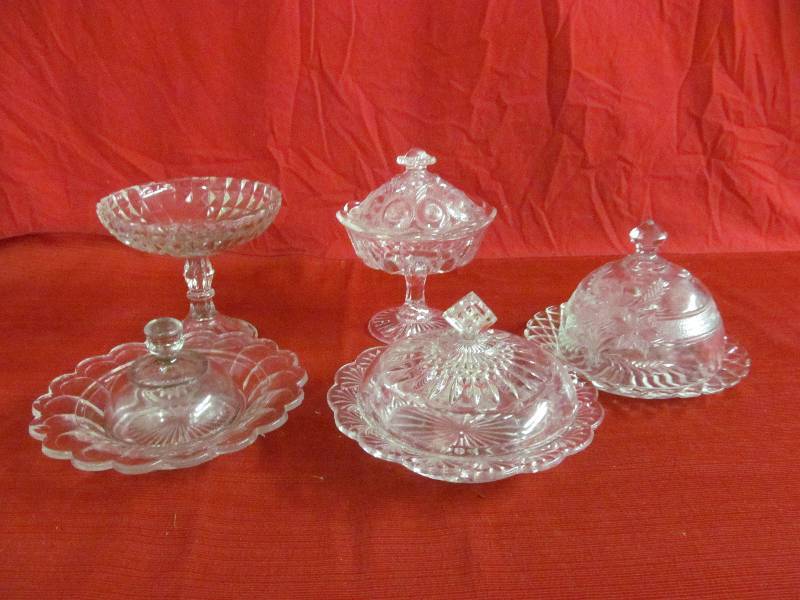 lot 180 image: glassware