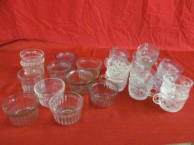 lot 184 image: glassware