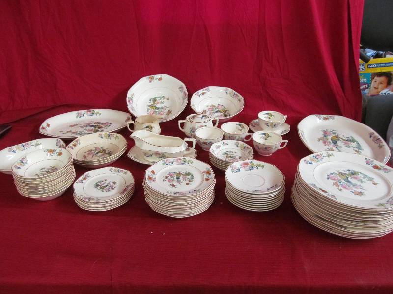 lot 186 image: Homer Laughlin peacock dishes