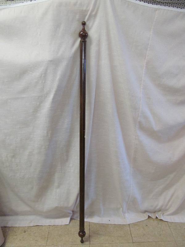 lot 196 image: curtain rod