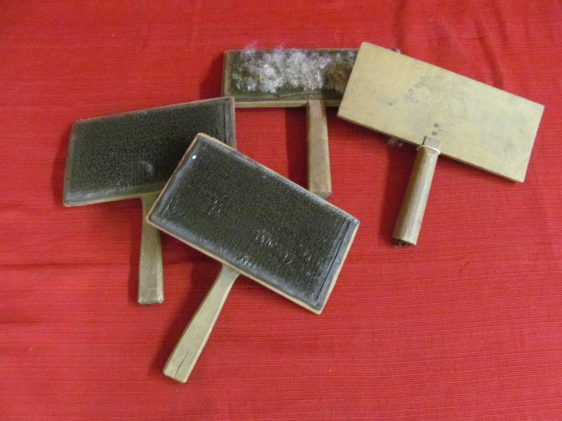 lot 216 image: Wool Cards