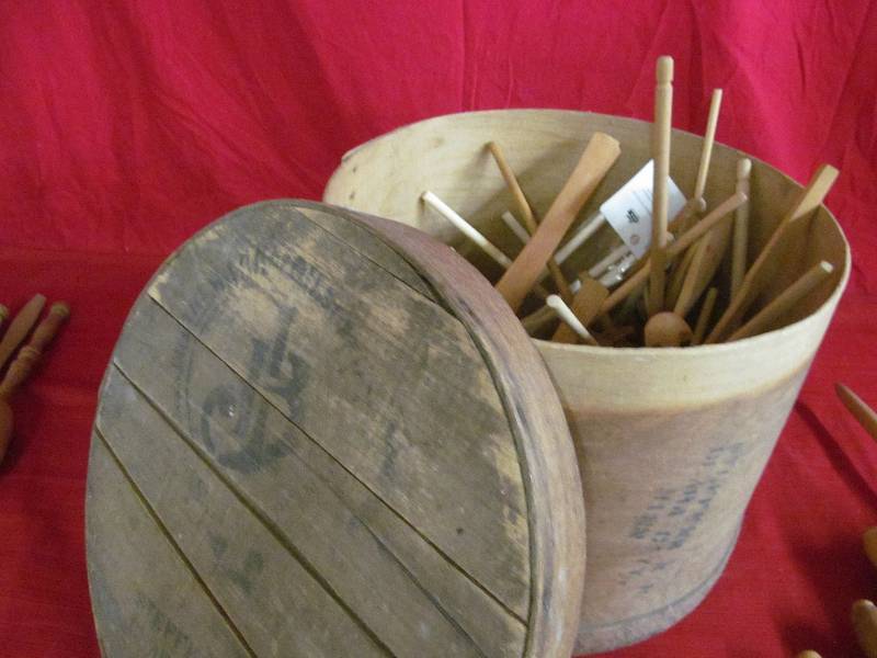lot 217 image: Wood Utensils