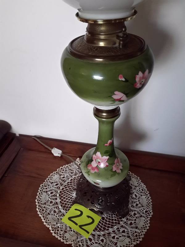 Beautiful Vintage Globe Style, Parlor Lamp with Brass Base