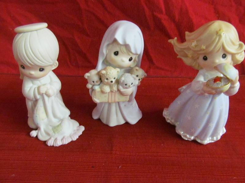 lot 25 image: Enesco Precious Moments