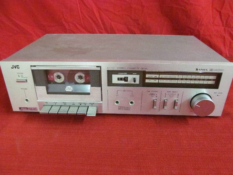 lot 38 image: JVC Stereo