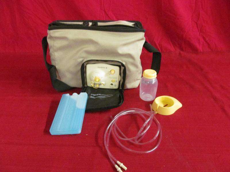 lot 41 image: Medela Pump