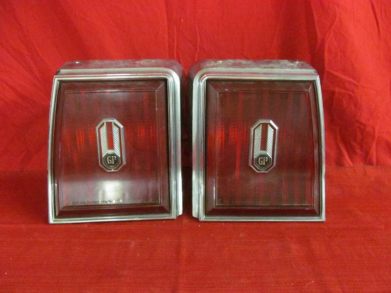 lot 57 image: Pontiac Parts