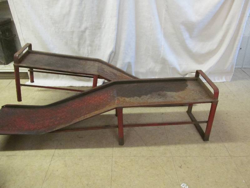 lot 65 image: Car Ramps