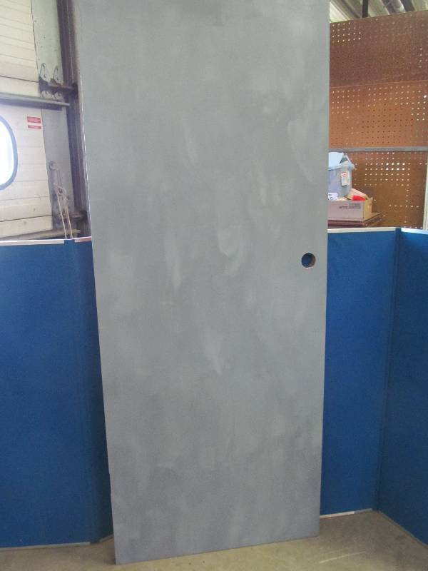 lot 76 image: Door