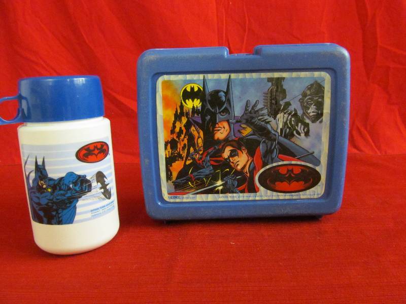 lot 123 image: Lunch Box