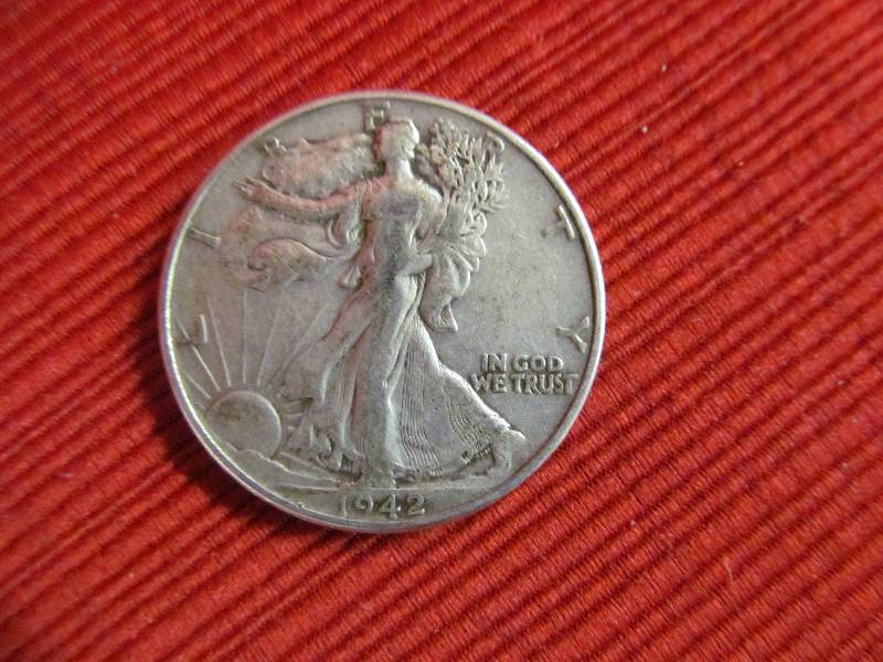 lot 142 image: 50 Cent Piece