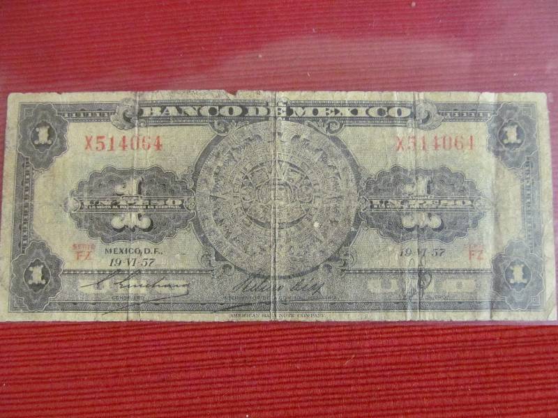 lot 143 image: World Currency