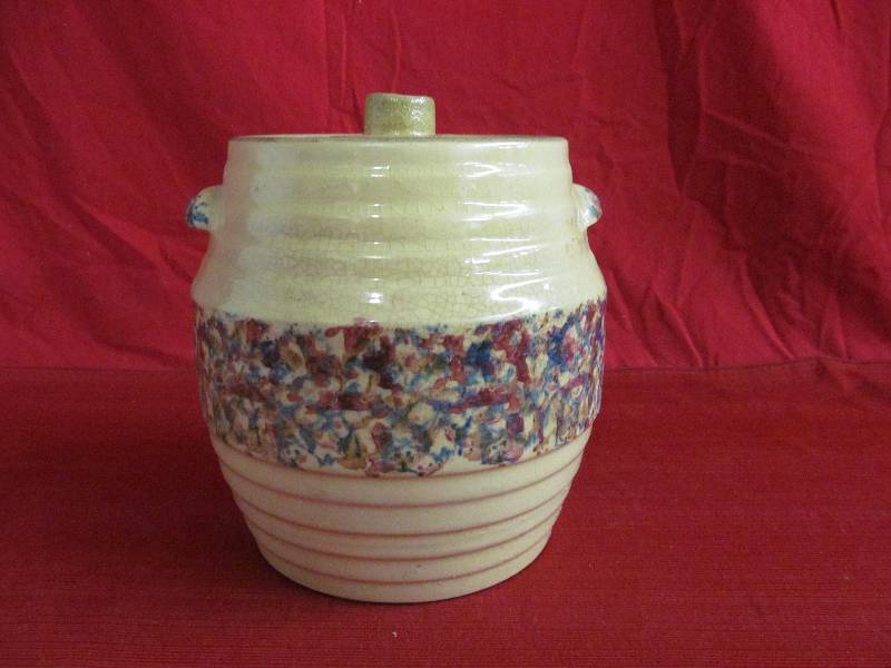 lot 146 image: Cookie Jar