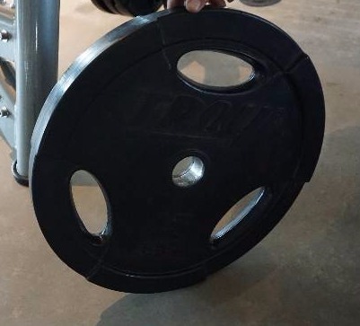 lot 14 image: Set of 2 - Troy Free Weight 45 lb Weight Plates