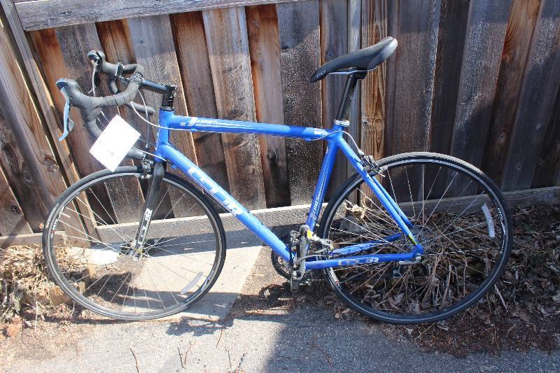 lot 4 image: GTR Series 3 Road Bike