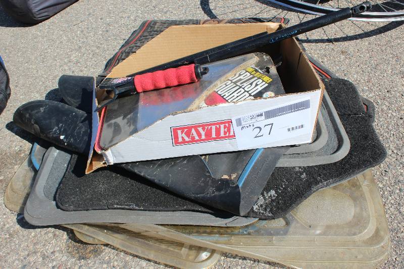lot 27 image: Lot of Car Mats