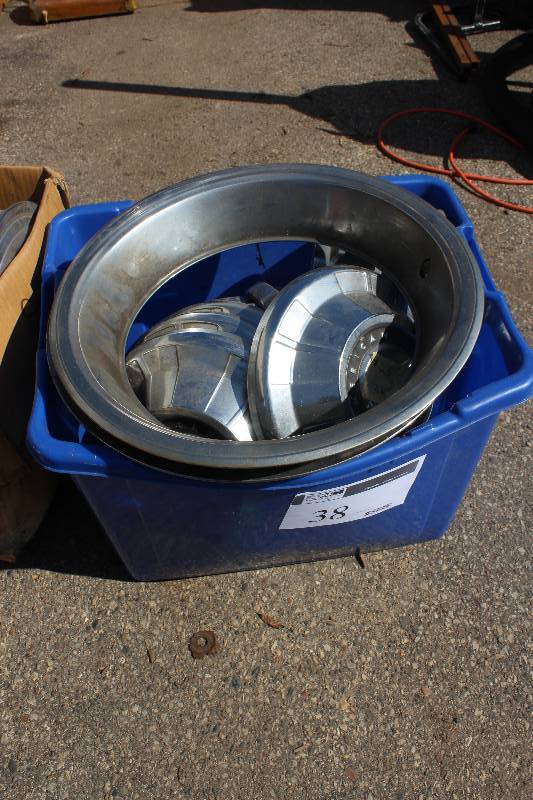 lot 38 image: Box Lot of Automotive Hubcaps