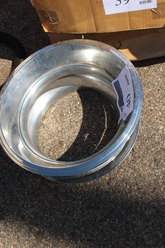 lot 40 image: Box Lot of Automotive Hubcaps