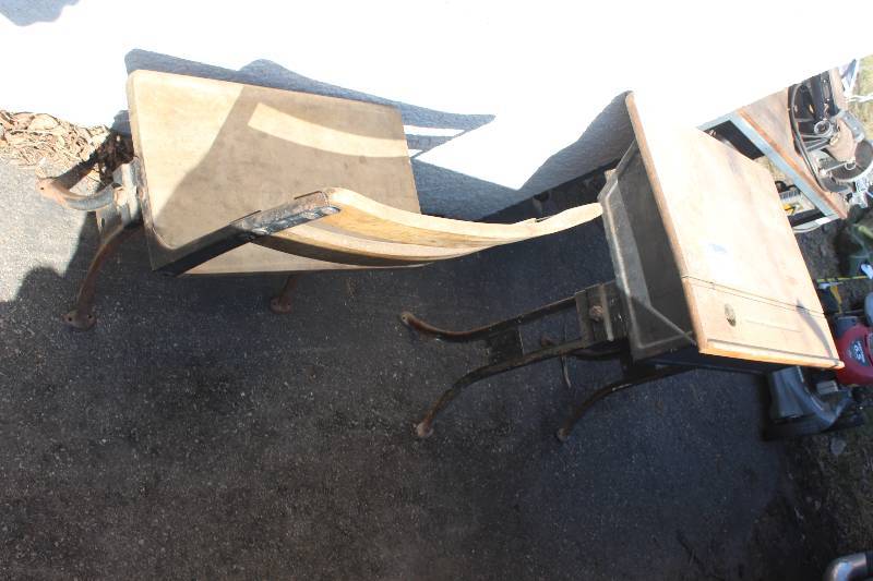 lot 72 image: Desk, Chair